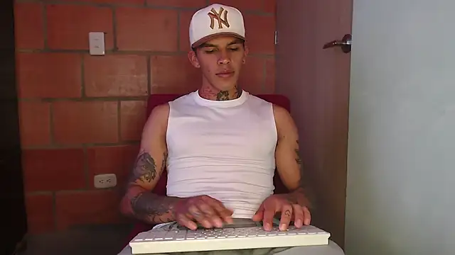 Snapshot of Savajelust chatting on February 13, 2026, 5:46 pm Savajelust online show from February 13, 2026, 5:46 pm