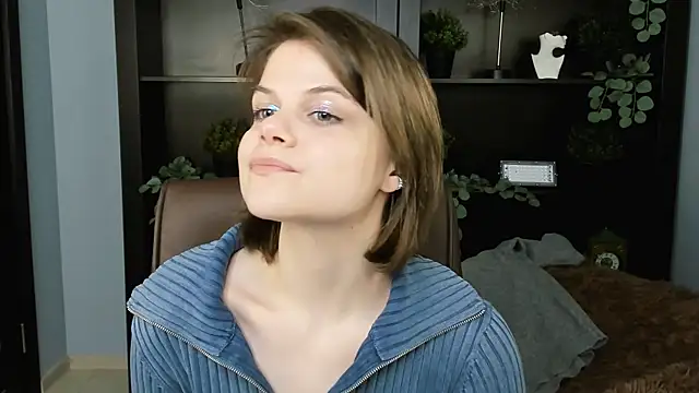 Snapshot of EllieMurler chatting on November 30, 2025, 9:10 am EllieMurler online show from November 30, 2025, 9:10 am