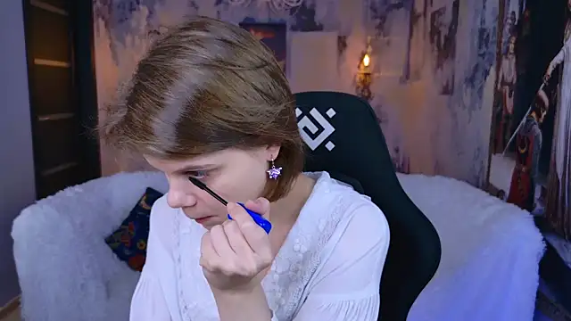 Snapshot of EllieMurler chatting on November 26, 2025, 9:09 am EllieMurler online show from November 26, 2025, 9:09 am