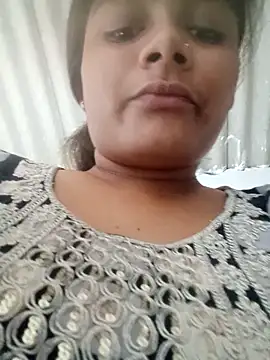 Hot siiii online show from September 29, 2025, 8:10 am
