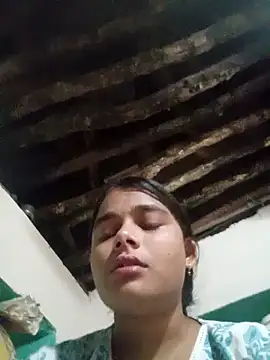 Hot siiii online show from October 10, 2025, 1:45 pm