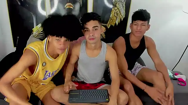 Snapshot of Violet_Dream2 chatting on December 3, 2025, 4:28 pm Violet Dream2 online show from December 3, 2025, 4:28 pm