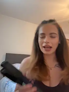 Snapshot of PiperPassionX chatting on November 10, 2025, 10:42 am PiperPassionX online show from November 10, 2025, 10:42 am