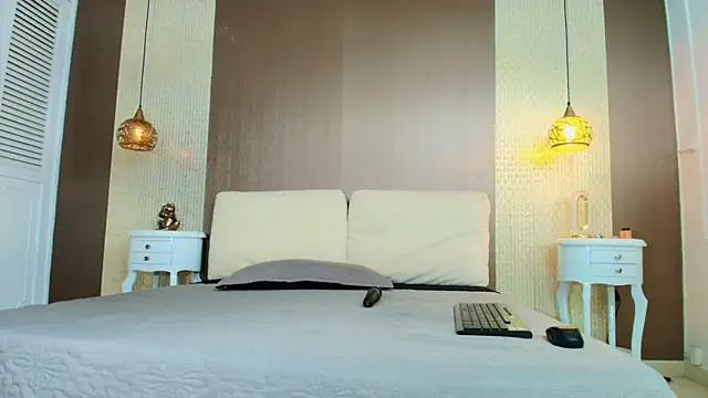 Tiifany Baker online show from January 15, 2026, 7:50 pm