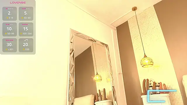 Snapshot of Tiifany_Baker chatting on June 30, 2026, 6:41 pm Tiifany Baker online show from June 30, 2026, 6:41 pm