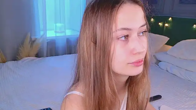 Snapshot of Sofii_Ly chatting on October 17, 2025, 6:06 am Sofii Ly online show from October 17, 2025, 6:06 am