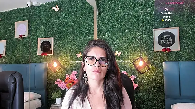 Linagh  online show from October 16, 2025, 11:29 am