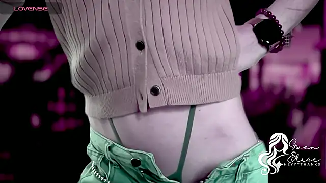 Snapshot of heyyythanks chatting on November 12, 2025, 7:18 pm heyyythanks online show from November 12, 2025, 7:18 pm