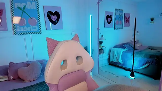 Snapshot of Zoe_Lynch_ chatting on June 29, 2026, 12:16 pm Zoe Lynch online show from June 29, 2026, 12:16 pm