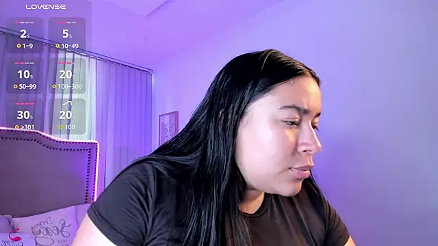 Snapshot of Zoey_thompson chatting on July 7, 2026, 8:23 pm Zoey thompson online show from July 7, 2026, 8:23 pm