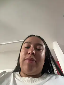 Snapshot of Zoey_thompson chatting on August 5, 2026, 9:31 pm Zoey thompson online show from August 5, 2026, 9:31 pm