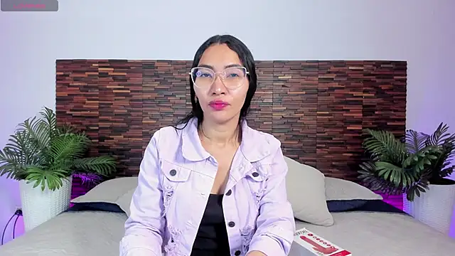 Snapshot of lucyy_liiuu chatting on November 30, 2025, 3:02 pm lucyy liiuu online show from November 30, 2025, 3:02 pm