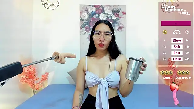 Snapshot of lucyy_liiuu chatting on November 26, 2025, 1:11 pm lucyy liiuu online show from November 26, 2025, 1:11 pm