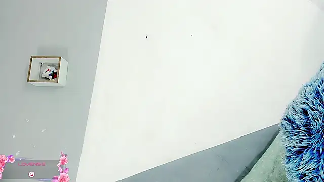 Snapshot of baby_rous chatting on October 16, 2025, 12:13 pm baby rous online show from October 16, 2025, 12:13 pm