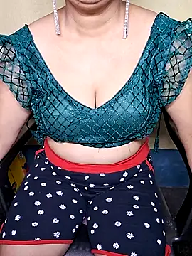 Mon-Shot9 online show from September 13, 2025, 10:43 pm