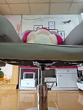 Snapshot of Nail_Yummy chatting on November 16, 2025, 3:11 am Nail Yummy online show from November 16, 2025, 3:11 am