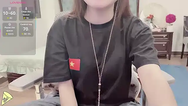 Snapshot of lulu404 chatting on December 2, 2025, 3:14 pm lulu404 online show from December 2, 2025, 3:14 pm