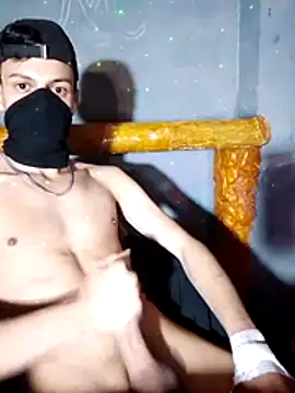 Snapshot of AnthonyDida chatting on December 16, 2025, 12:20 pm AnthonyDida online show from December 16, 2025, 12:20 pm