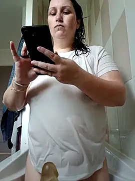 Snapshot of Fformesx chatting on December 16, 2025, 9:35 am Fformesx online show from December 16, 2025, 9:35 am