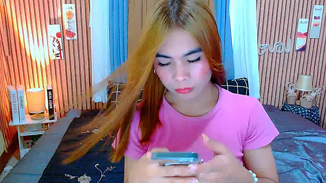 Snapshot of mikhaylahanderson chatting on November 14, 2025, 7:45 am mikhaylahanderson online show from November 14, 2025, 7:45 am