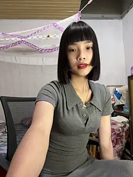 Snapshot of andymi1 chatting on September 10, 2025, 1:54 pm andymi1 online show from September 10, 2025, 1:54 pm