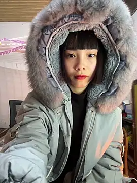 Snapshot of andymi1 chatting on November 29, 2025, 3:28 am andymi1 online show from November 29, 2025, 3:28 am