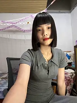 Snapshot of andymi1 chatting on September 11, 2025, 7:52 am andymi1 online show from September 11, 2025, 7:52 am