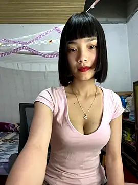 Snapshot of andymi1 chatting on October 2, 2025, 12:30 pm andymi1 online show from October 2, 2025, 12:30 pm