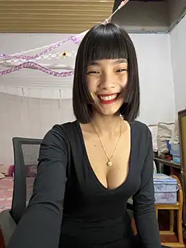 Snapshot of andymi1 chatting on October 20, 2025, 12:17 pm andymi1 online show from October 20, 2025, 12:17 pm