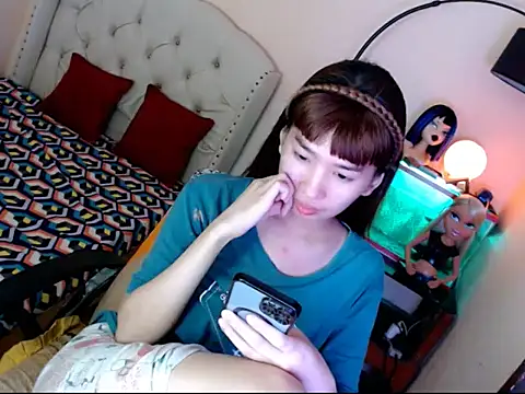 ShantalFoxxy  online show from October 23, 2025, 1:10 pm