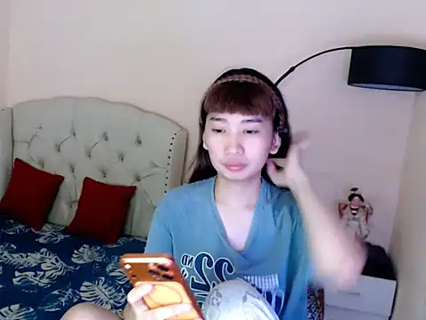 Snapshot of ShantalFoxxy_ chatting on June 11, 2026, 10:40 pm ShantalFoxxy online show from June 11, 2026, 10:40 pm