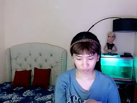 ShantalFoxxy  online show from February 22, 2026, 1:24 pm