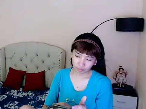 Snapshot of ShantalFoxxy_ chatting on July 25, 2026, 7:38 am ShantalFoxxy online show from July 25, 2026, 7:38 am