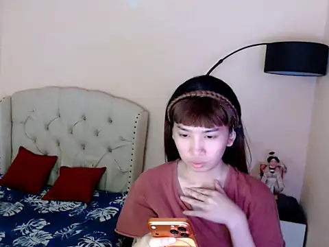 Snapshot of ShantalFoxxy_ chatting on June 26, 2026, 12:22 pm ShantalFoxxy online show from June 26, 2026, 12:22 pm