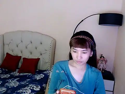 Snapshot of ShantalFoxxy_ chatting on June 21, 2026, 11:43 pm ShantalFoxxy online show from June 21, 2026, 11:43 pm