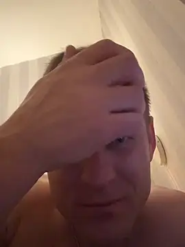 Snapshot of GOOPYlove chatting on January 15, 2026, 7:28 pm GOOPYlove online show from January 15, 2026, 7:28 pm