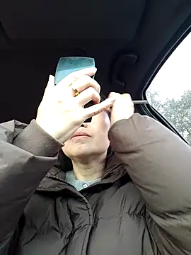 Snapshot of Haili-1 chatting on November 30, 2025, 11:05 pm Haili-1 online show from November 30, 2025, 11:05 pm