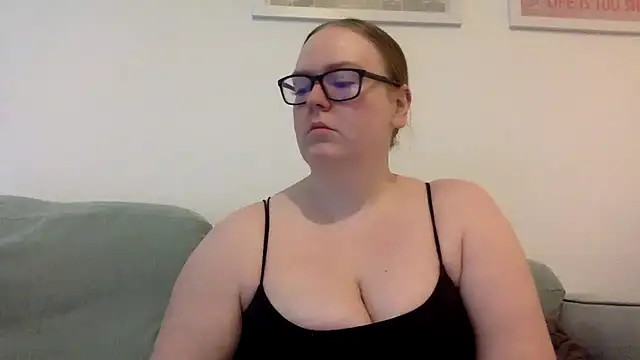Snapshot of gracelovesxx chatting on May 14, 2026, 9:39 am gracelovesxx online show from May 14, 2026, 9:39 am