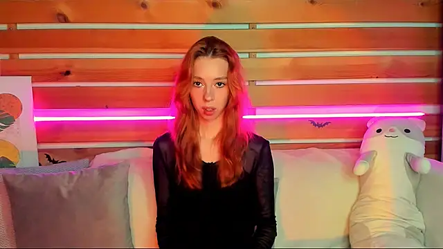 Lori Williams online show from December 3, 2025, 1:06 am