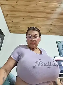 AlexxiaaMat online show from April 28, 2026, 11:03 am