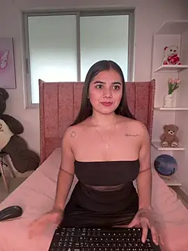 Snapshot of salomecute21 chatting on May 11, 2026, 11:44 am salomecute21 online show from May 11, 2026, 11:44 am