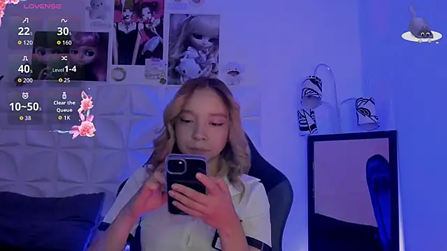 JuliethMoss online show from November 10, 2025, 12:48 am