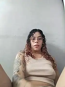Snapshot of Pamelamiler__ chatting on June 24, 2026, 7:01 pm Pamelamiler online show from June 24, 2026, 7:01 pm