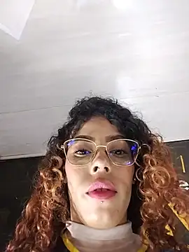Snapshot of Pamelamiler__ chatting on June 28, 2026, 12:39 am Pamelamiler online show from June 28, 2026, 12:39 am