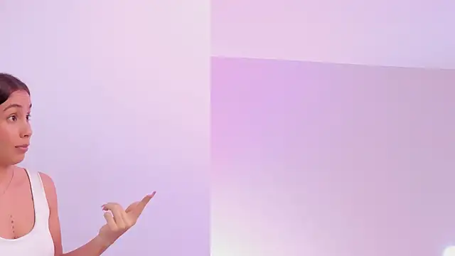 Snapshot of maily_zanss chatting on August 6, 2026, 7:53 pm maily zanss online show from August 6, 2026, 7:53 pm
