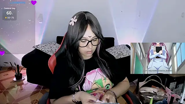 lila kitty81 online show from May 7, 2026, 11:08 pm