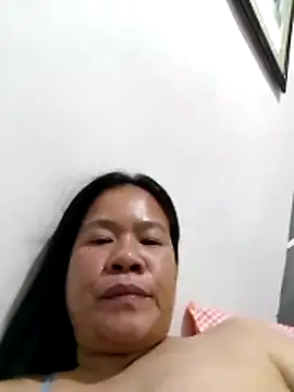 AsianbouncieGIRL online show from May 6, 2026, 12:03 am