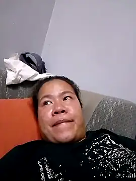 Snapshot of AsianbouncieGIRL chatting on March 2, 2026, 12:33 am AsianbouncieGIRL online show from March 2, 2026, 12:33 am