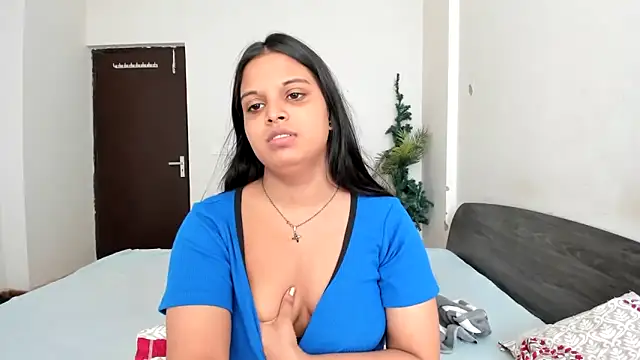 Snapshot of Maahhii_2 chatting on June 12, 2026, 11:08 am Maahhii 2 online show from June 12, 2026, 11:08 am