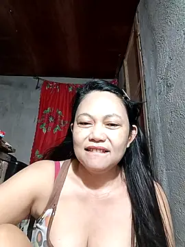 Everleigh mom online show from November 20, 2025, 7:36 pm